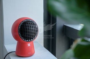 日本东芝同代工厂,2 秒速热的高颜值暖风机,看剧 办公必备
